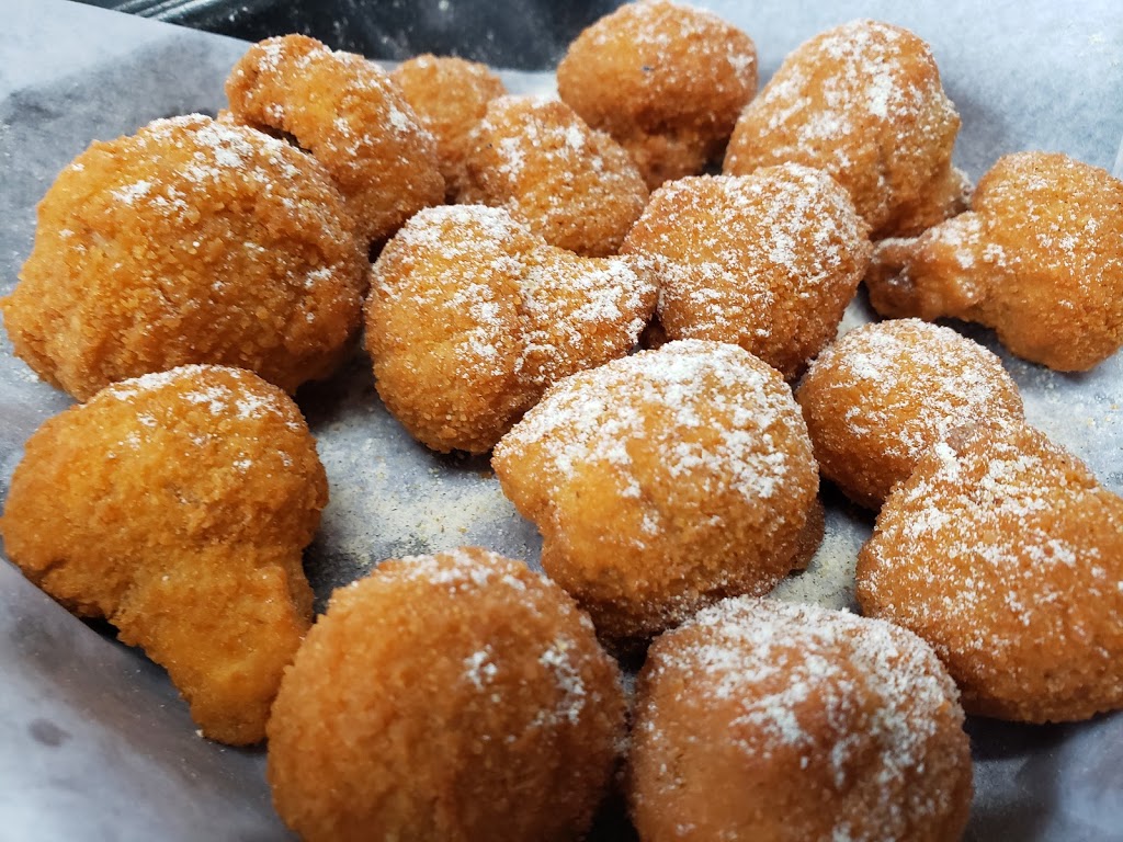 Lunas Chicken N Seafood | restaurant | 8793 Blue Ridge Blvd Suite B, Kansas City, MO 64138, USA | 8168328979 OR +1 816-832-8979