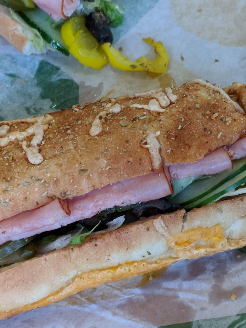 Subway | restaurant | 2201 Augusta Rd, West Columbia, SC 29169, USA | 8037914118 OR +1 803-791-4118
