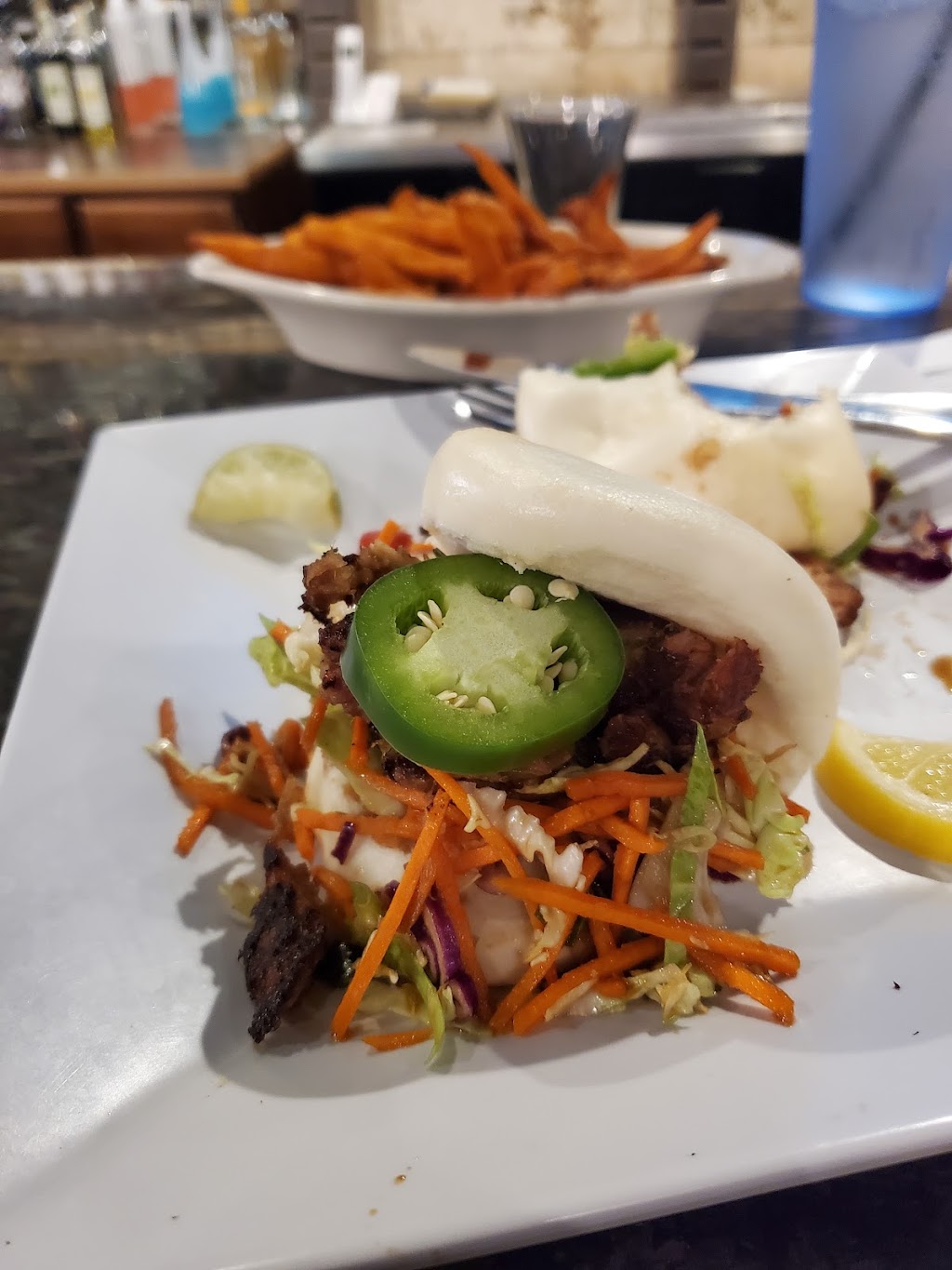 Pint House Bar & Grill | restaurant | 265 S Main St, Yuma, AZ 85364, USA | 9287820499 OR +1 928-782-0499