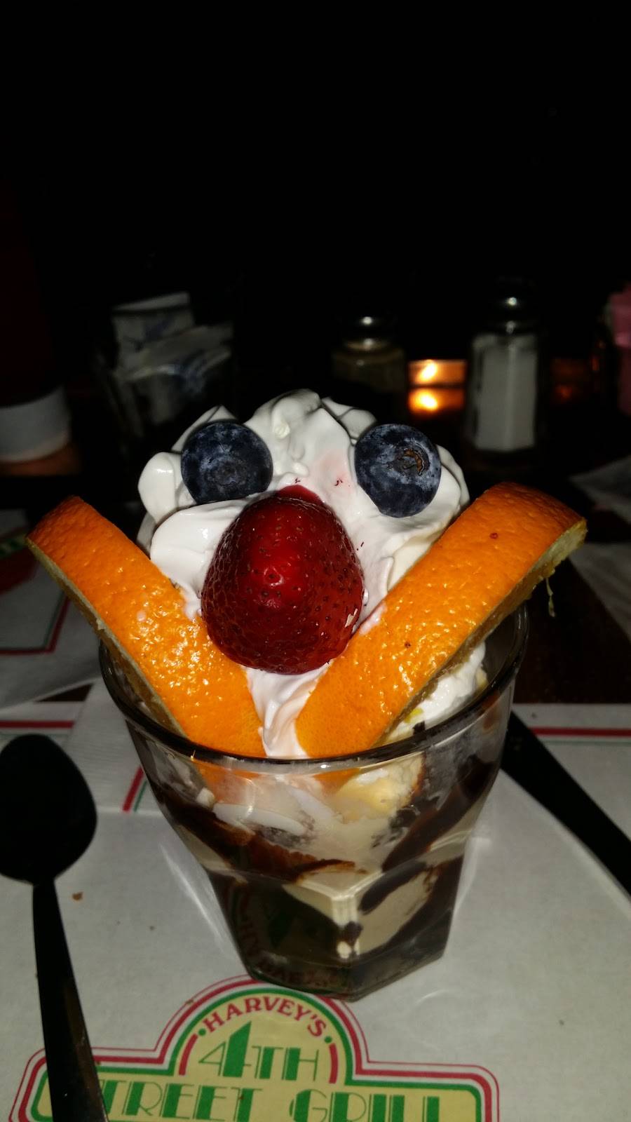 Harveys 4th Street Grill | restaurant | 3121 4th St N, St. Petersburg, FL 33704, USA | 7278216516 OR +1 727-821-6516