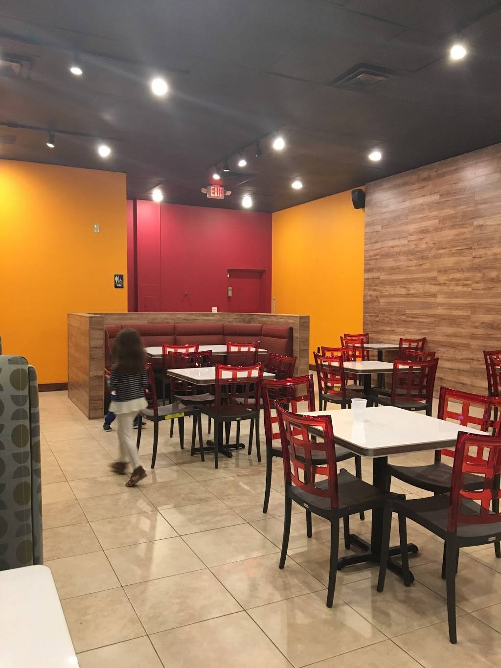 Maxi Arepa | restaurant | 11386 Miramar Pkwy, Miramar, FL 33025, USA | 7544007196 OR +1 754-400-7196