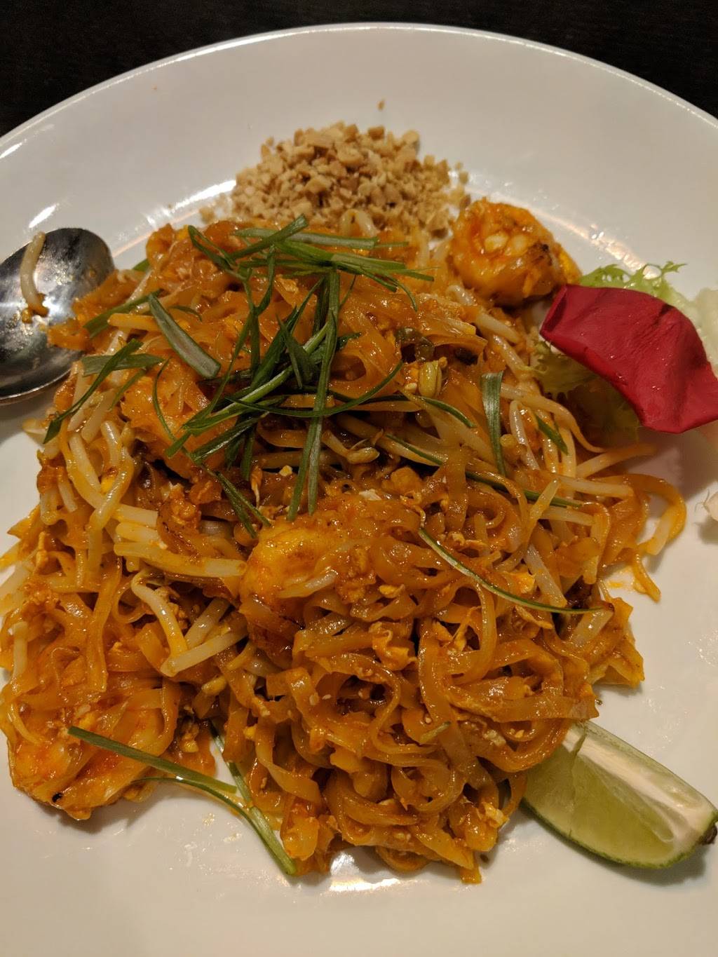 Kenkou Sushi Bar & Fusion | restaurant | 43 S Sutton Rd, Streamwood, IL 60107, USA | 6304830289 OR +1 630-483-0289