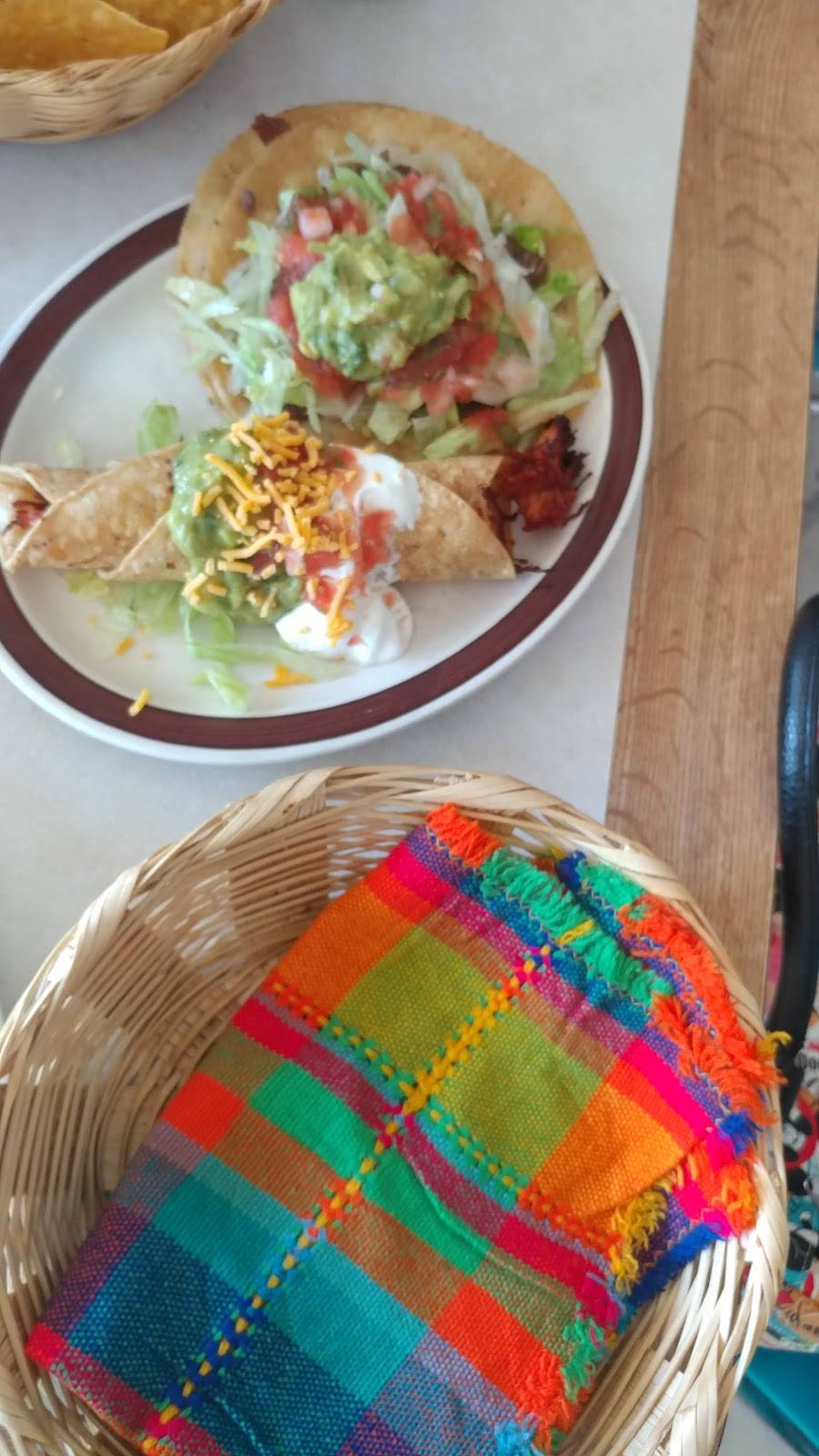 El Molino | restaurant | 5321 Hopyard Rd # A, Pleasanton, CA 94588, USA | 9254630428 OR +1 925-463-0428