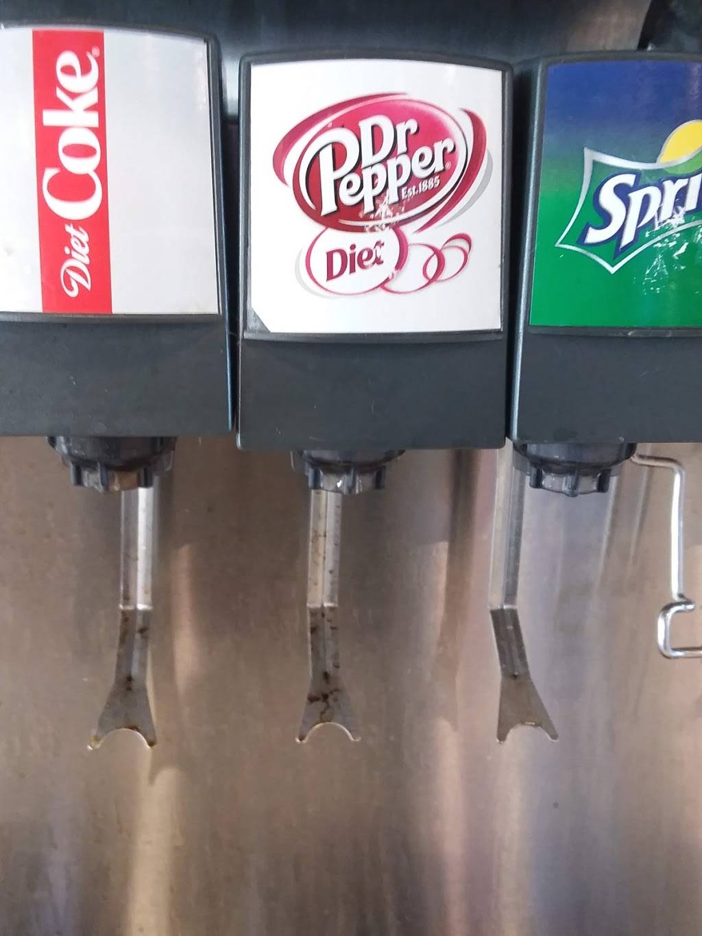 McDonalds | cafe | 3805 N 132nd St, Omaha, NE 68164, USA | 4024318437 OR +1 402-431-8437