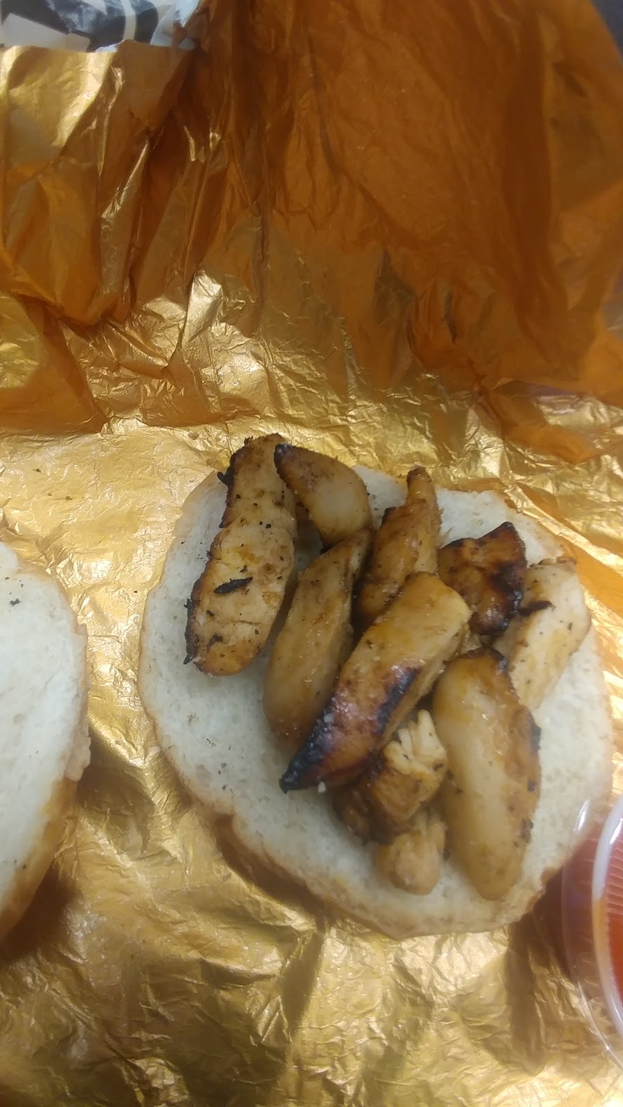 Famous Franks A-lot | restaurant | 51 N 12th St, Philadelphia, PA 19107, USA | 2156259991 OR +1 215-625-9991