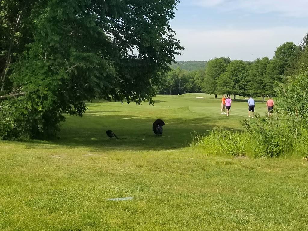 Oak Hill Country Club | restaurant | 840 Oak Hill Rd, Fitchburg, MA 01420, USA | 9783422717 OR +1 978-342-2717