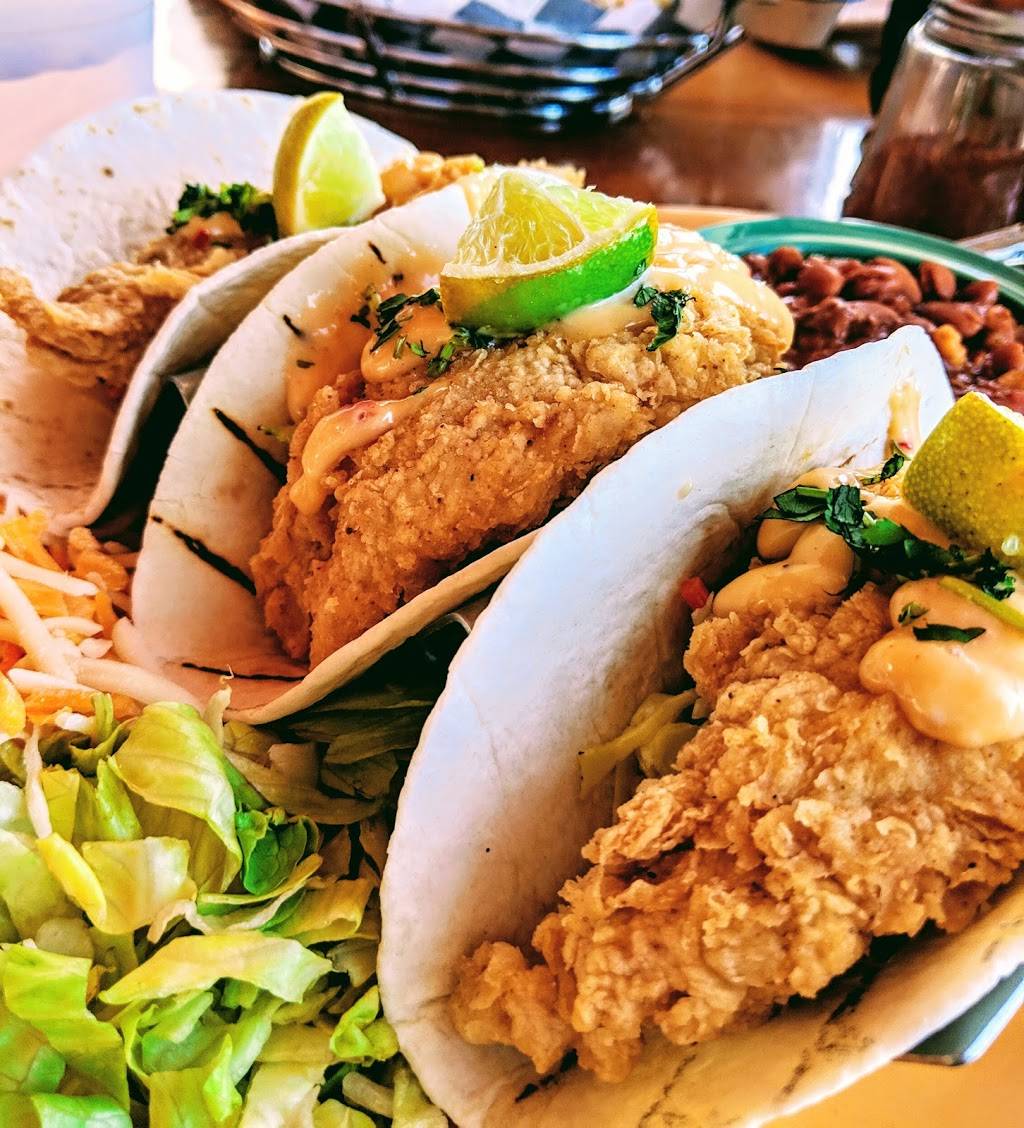 Fish & Slips Marina Raw Bar & Grill | restaurant | 10 Crawford Pkwy, Portsmouth, VA 23704, USA | 7579986631 OR +1 757-998-6631