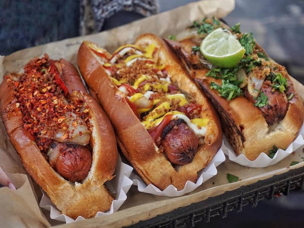 Dirt Dog Pasadena | restaurant | 20 Union St UNIT 160, Pasadena, CA 91103, USA | 6263455306 OR +1 626-345-5306