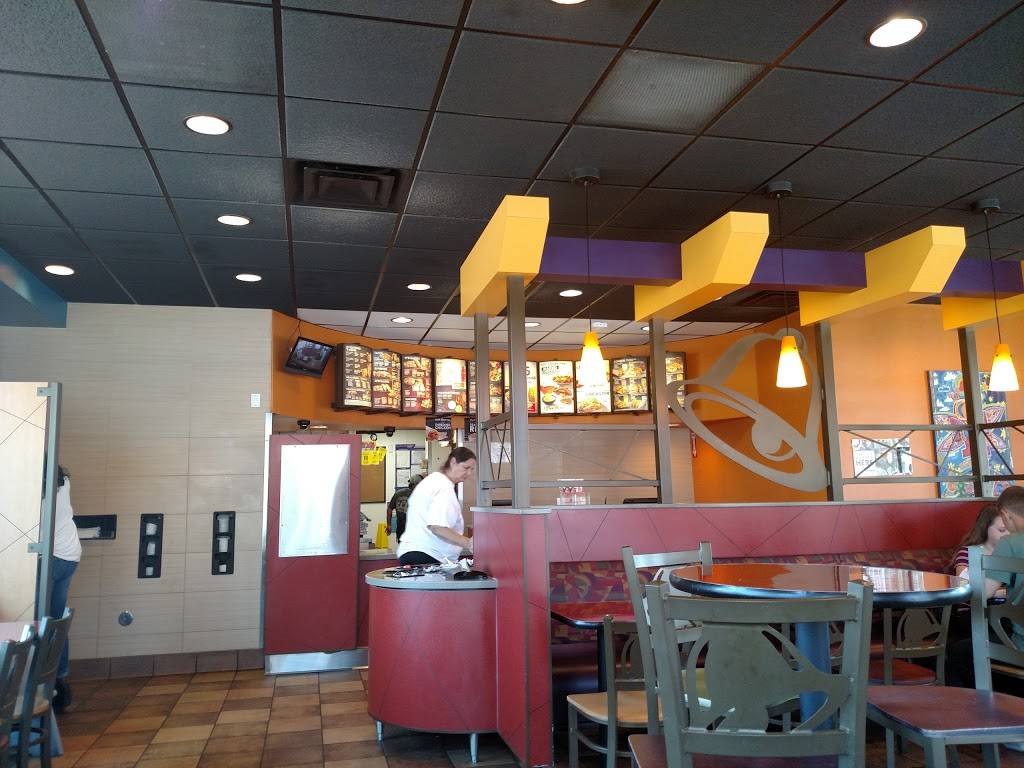 Taco Bell | meal takeaway | 18941 Soledad Canyon Rd, Canyon Country, CA 91351, USA | 6612510330 OR +1 661-251-0330