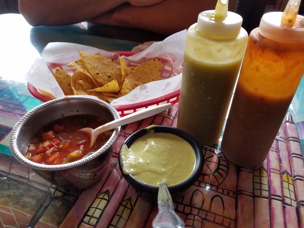 Taqueria Aranda | restaurant | 1531 W Lincoln Ave, Milwaukee, WI 53215, USA | 4143841563 OR +1 414-384-1563