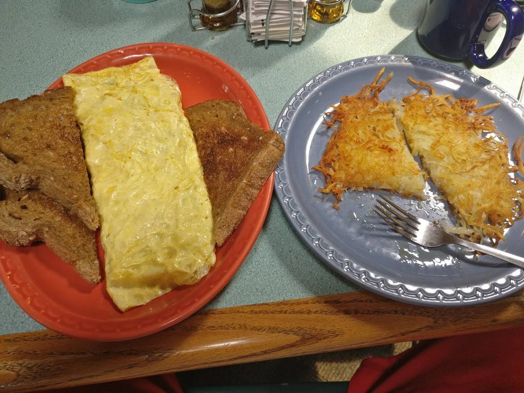 Frontier Restaurant | restaurant | 9679 Western Way, Amherst, WI 54406, USA | 7158242033 OR +1 715-824-2033