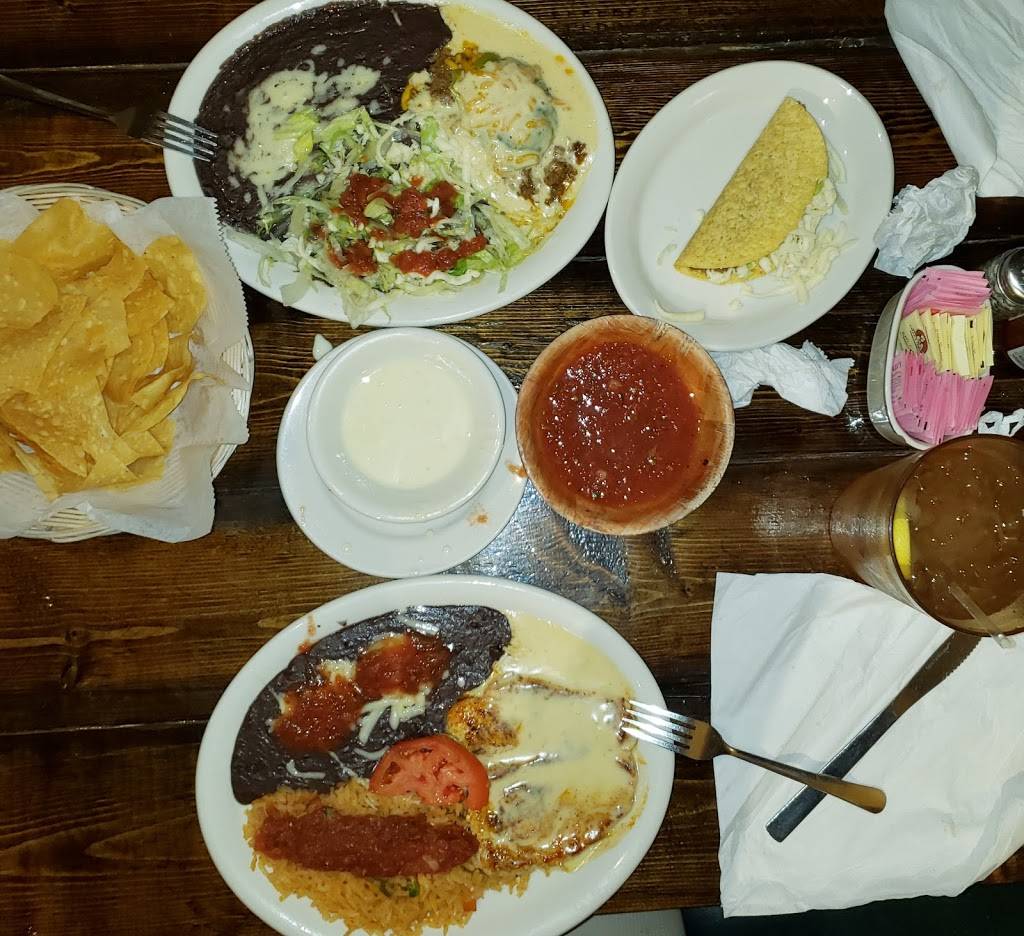Los Reyes Mexican Grill | restaurant | 821 Allison-Bonnett Memorial Dr, Bessemer, AL 35023, USA | 2054906319 OR +1 205-490-6319