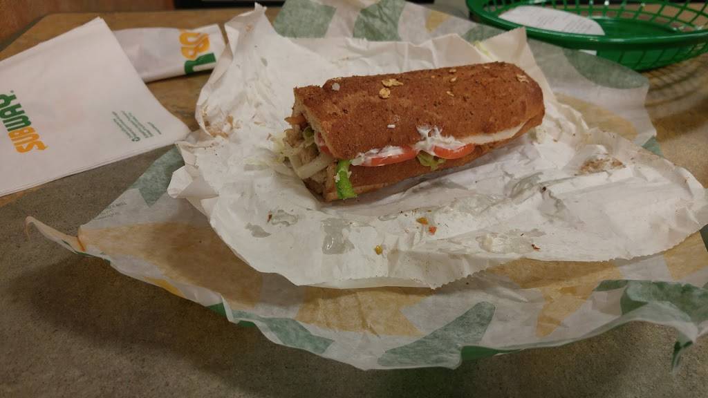 Subway | restaurant | 1325 Edwin Miller Blvd, Martinsburg, WV 25404, USA | 3042672117 OR +1 304-267-2117