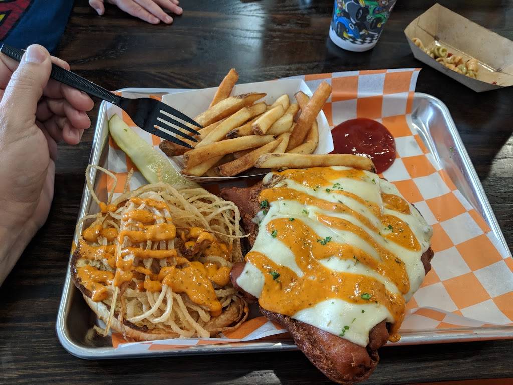 The Hungry Mule | restaurant | 463 S Rand Rd, Lake Zurich, IL 60047, USA | 8475408000 OR +1 847-540-8000