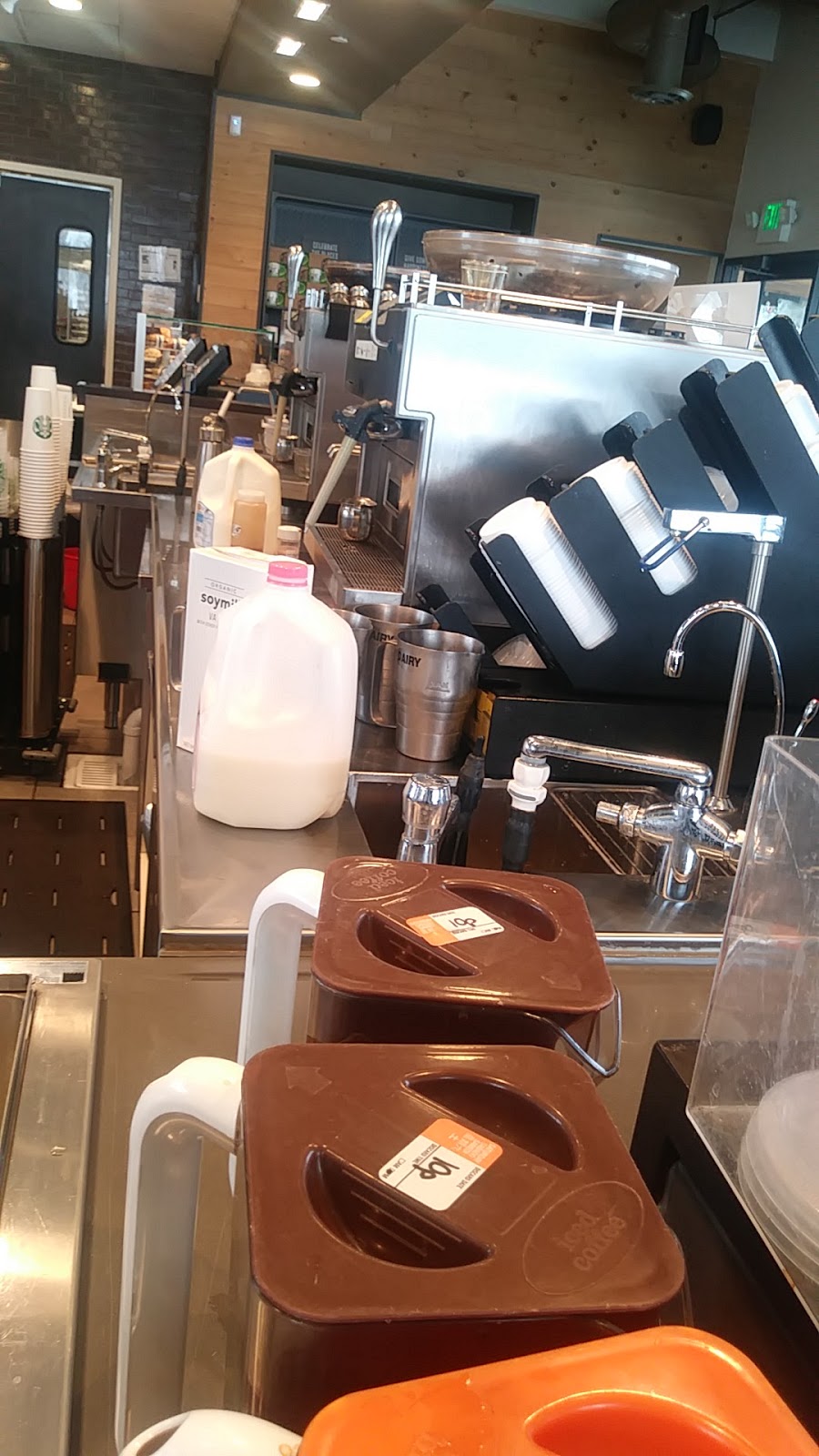 Starbucks | cafe | 15850 32nd Ave N, Plymouth, MN 55447, USA | 7635590439 OR +1 763-559-0439