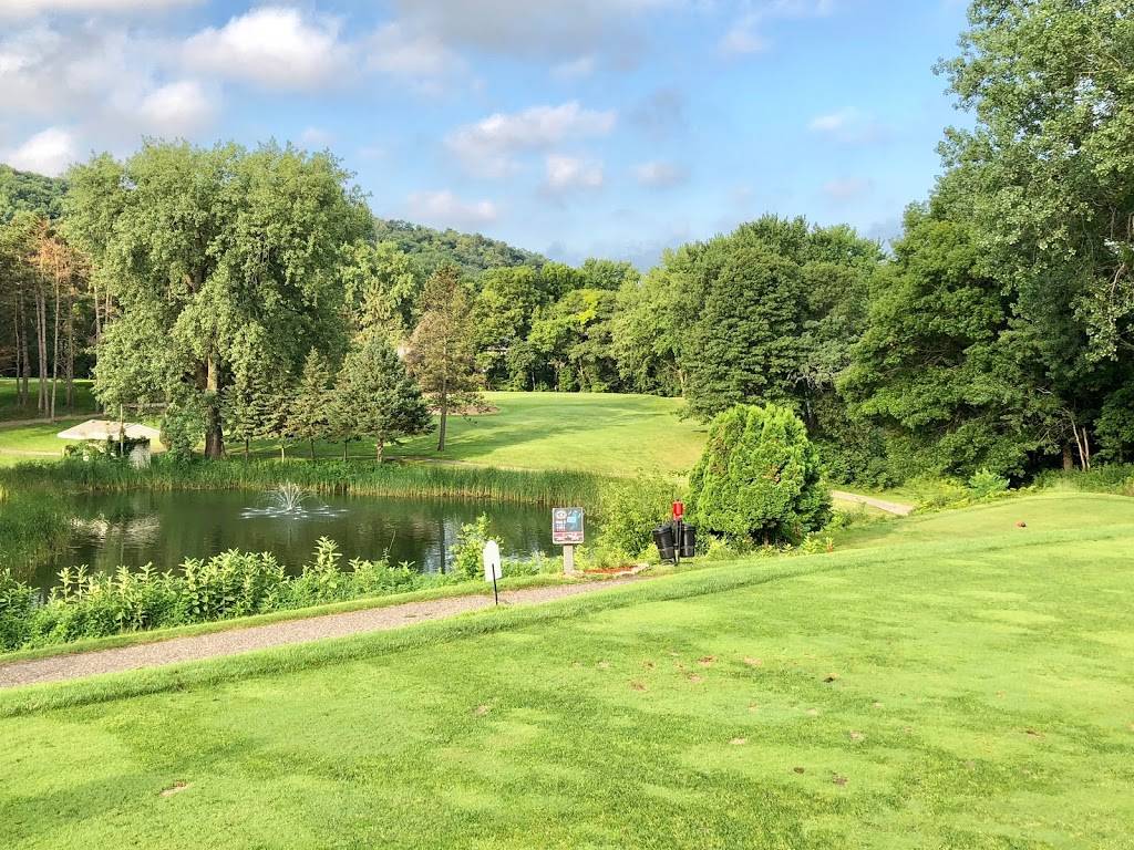 Red Wing Golf Course | restaurant | 1311 W 6th St, Red Wing, MN 55066, USA | 6513889524 OR +1 651-388-9524