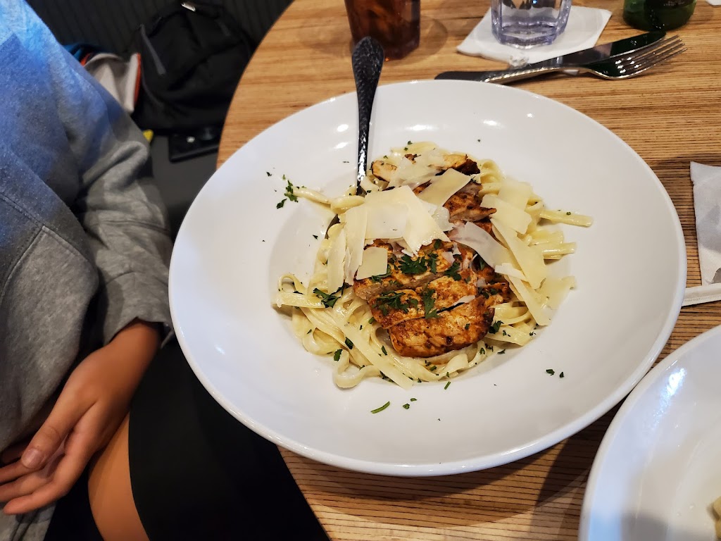 Red White and Brew | restaurant | 200 E Gurley St, Prescott, AZ 86301, USA | 9287780133 OR +1 928-778-0133