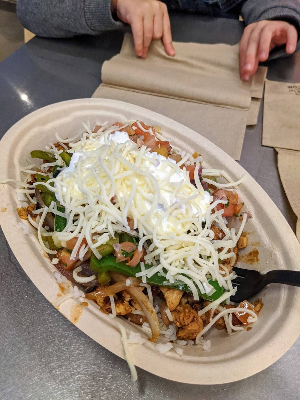 Chipotle Mexican Grill | restaurant | 18725 S Nogales Hwy, Green Valley, AZ 85614, USA | 5204686356 OR +1 520-468-6356