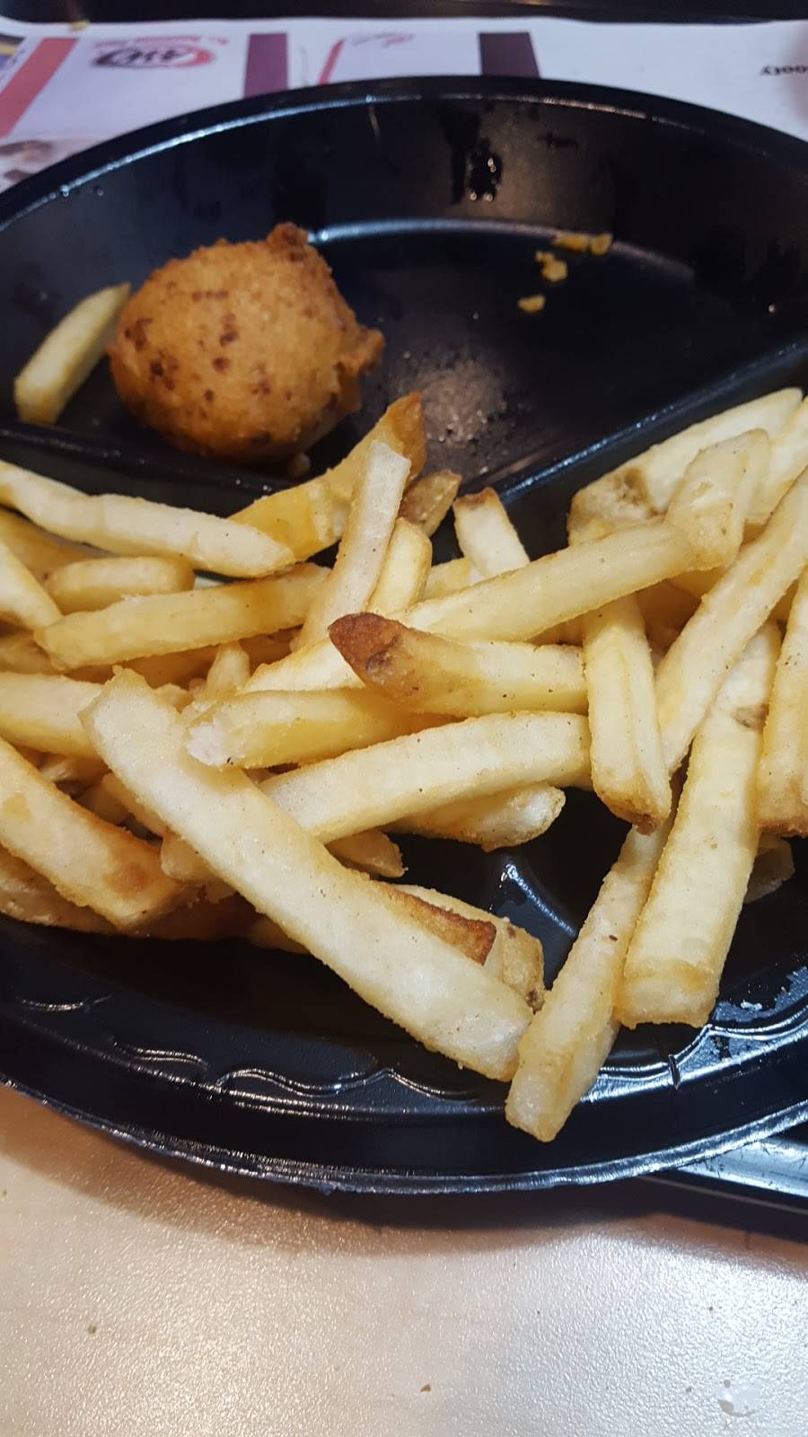 Long John Silvers | restaurant | 1420 E Main St, Carbondale, IL 62901, USA | 6185492050 OR +1 618-549-2050