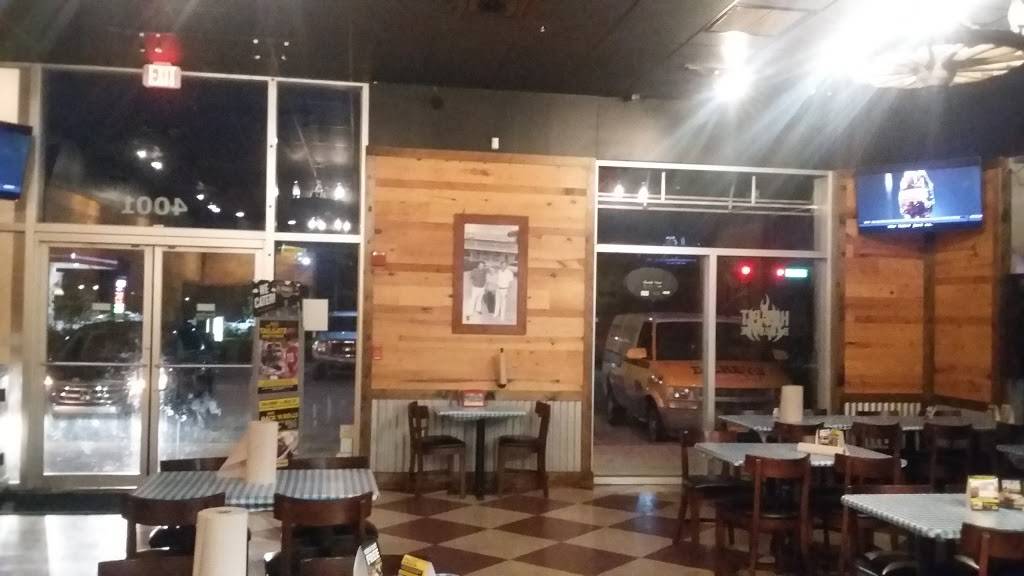 Dickeys Barbecue Pit | restaurant | 4001 Clark Rd, Sarasota, FL 34233, USA | 9419224400 OR +1 941-922-4400