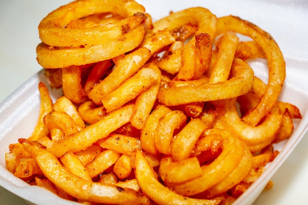 Pizza Edge - Chinle | restaurant | Bashas Shopping Center 191, US-191, Chinle, AZ 86503, USA | 9286743366 OR +1 928-674-3366