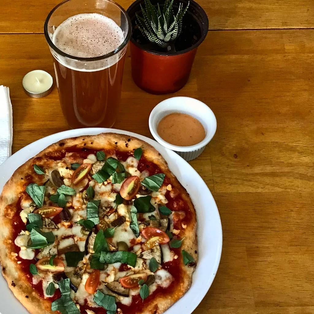 Portico restaurante & cervecería cosmos | restaurant | Libertad 449, Pliego, 21400 Tecate, B.C., Mexico | 016651340586 OR +52 665 134 0586