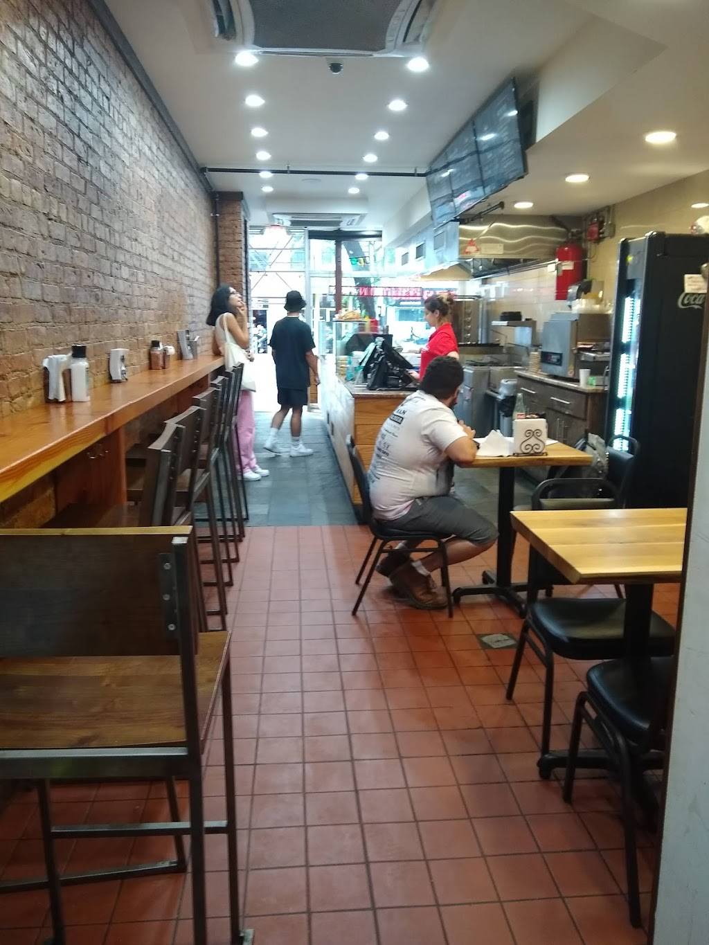 NY GYRO XPRESS | restaurant | 154 8th Ave, New York, NY 10011, USA | 6464846072 OR +1 646-484-6072