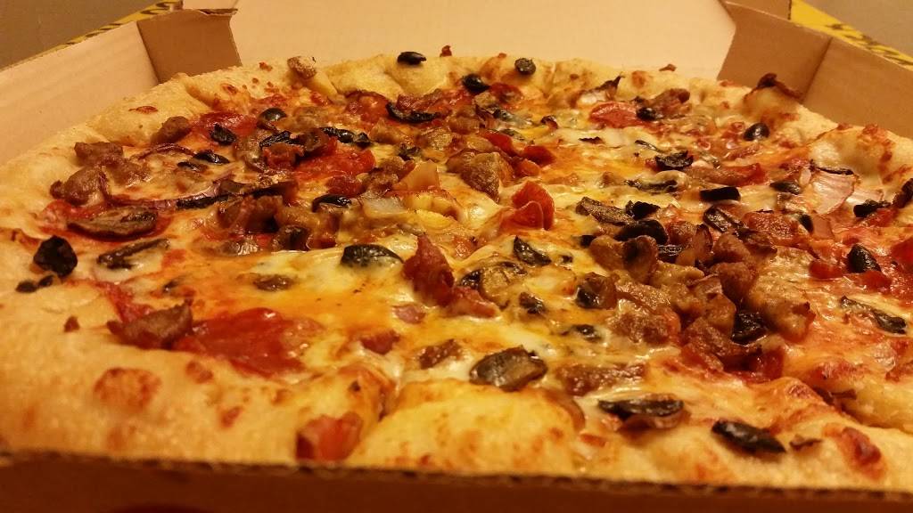 Pizza Hut | meal takeaway | 1123 E Morris Blvd, Morristown, TN 37813, USA | 4235866442 OR +1 423-586-6442