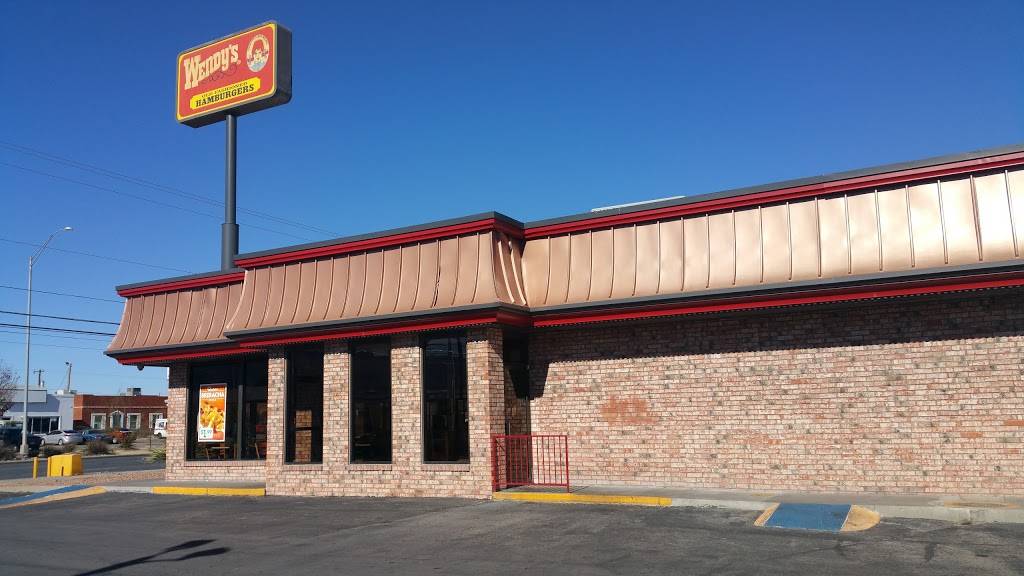 Wendys | restaurant | 9516 Dyer St, El Paso, TX 79924, USA | 9157557223 OR +1 915-755-7223