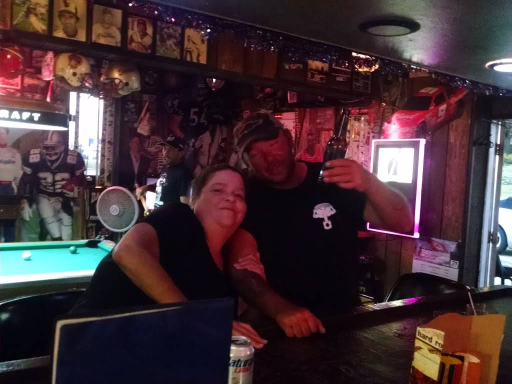 Caseys Sports Tavern & Restaurant | restaurant | 72100 Colerain Rd, Bridgeport, OH 43912, USA | 7406331794 OR +1 740-633-1794