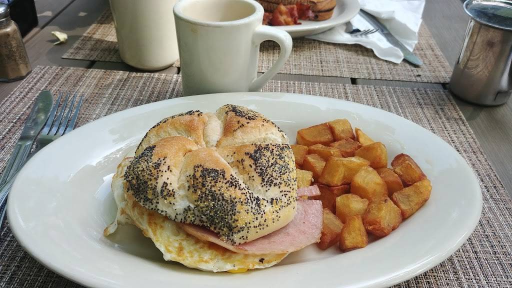 Gladstone Tavern | restaurant | 273 Main St, Gladstone, NJ 07934, USA | 9082349055 OR +1 908-234-9055