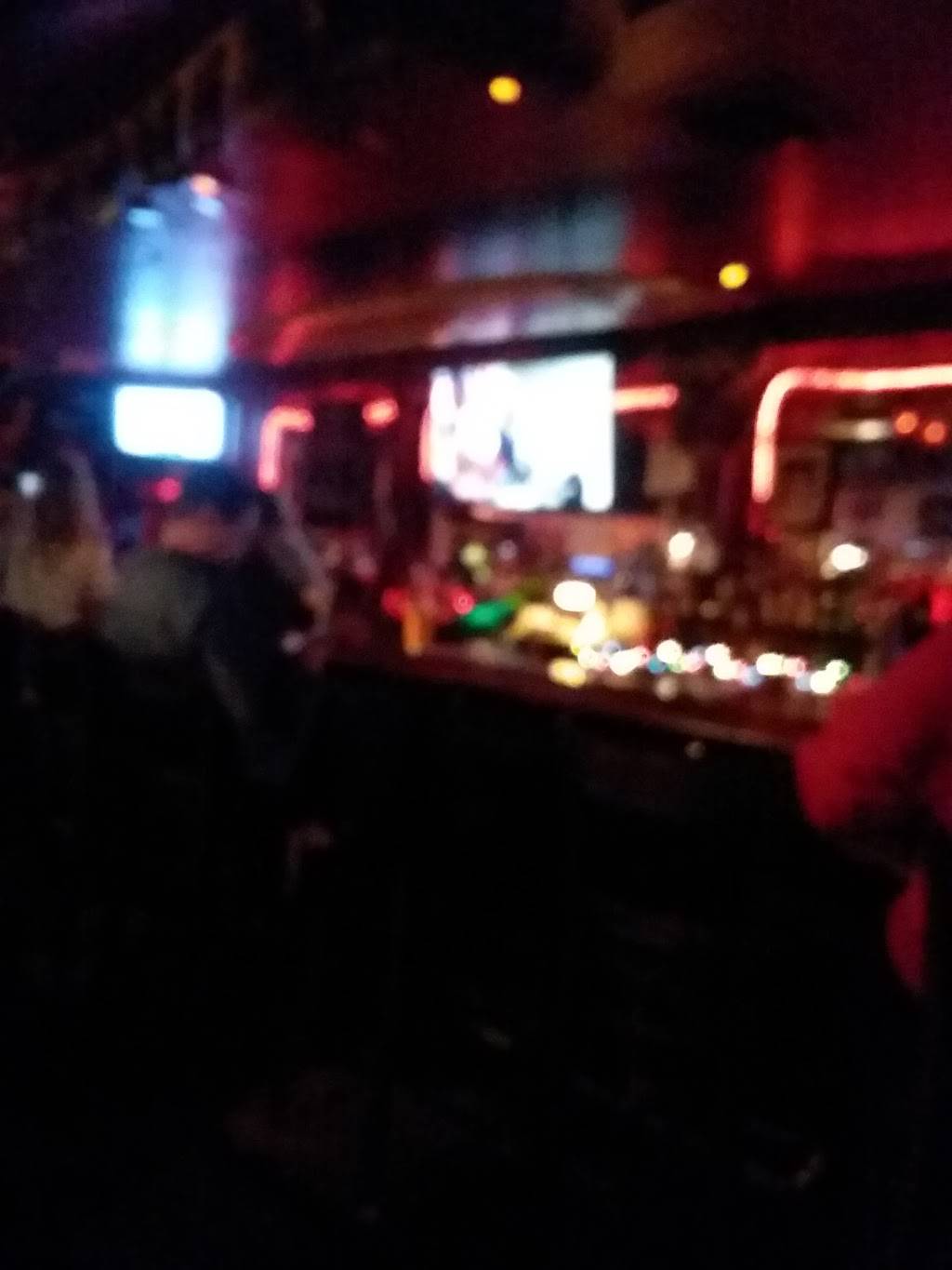 Tiburon Tavern | restaurant | 3116 State St, Santa Barbara, CA 93105, USA | 8056828100 OR +1 805-682-8100