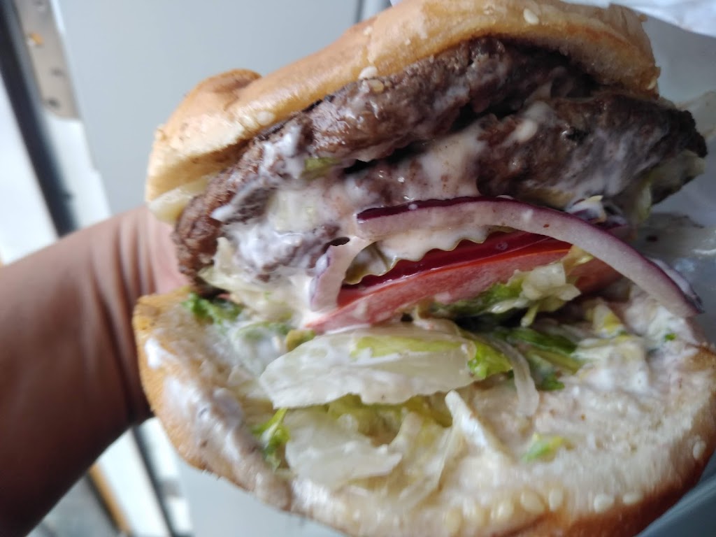 Golden Burger Stockton | restaurant | 536 E Hazelton Ave, Stockton, CA 95203, USA | 2094758597 OR +1 209-475-8597