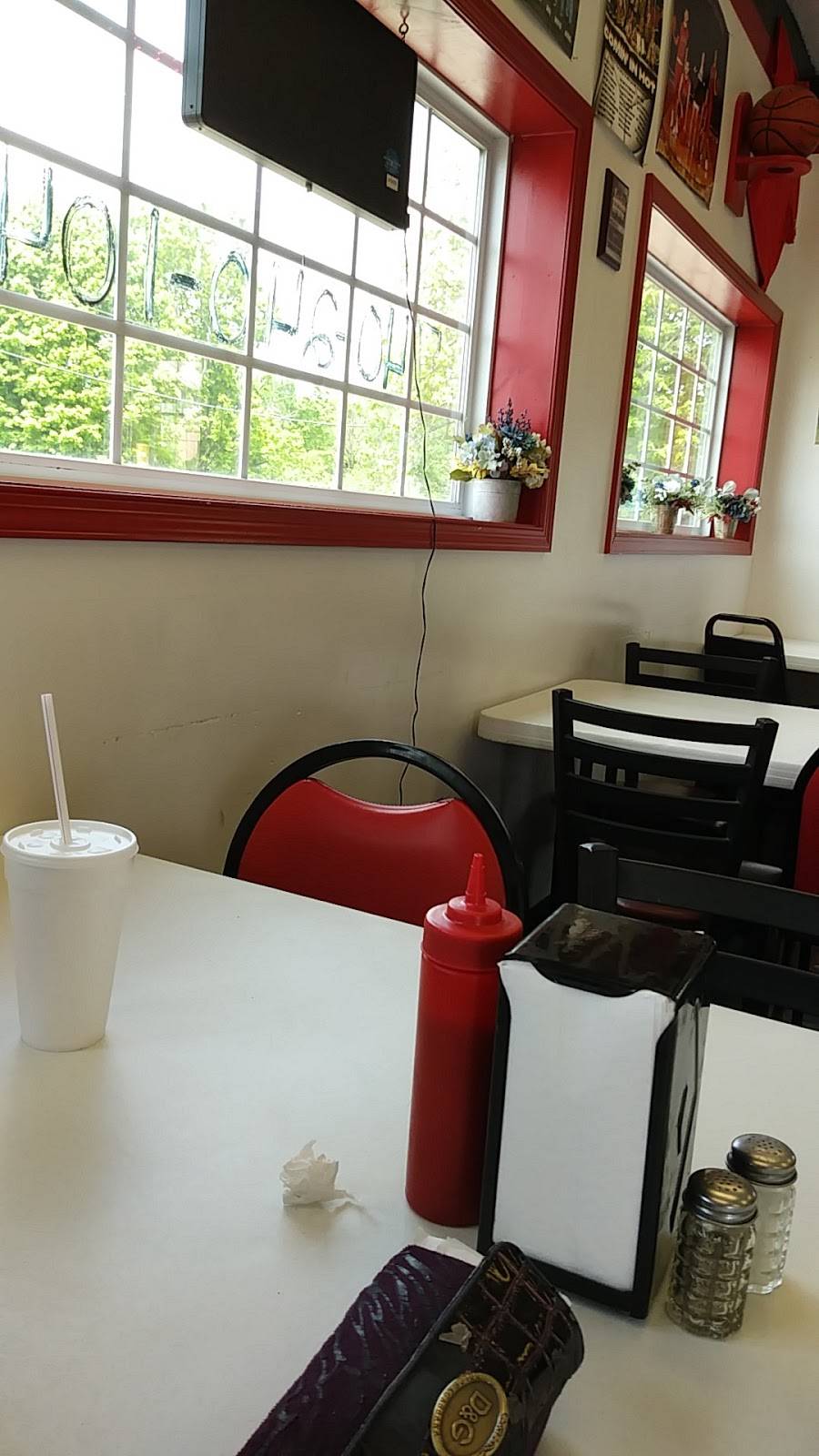 Falcons Nest | restaurant | 7477 Main St, Rushville, OH 43150, USA | 7402401046 OR +1 740-240-1046