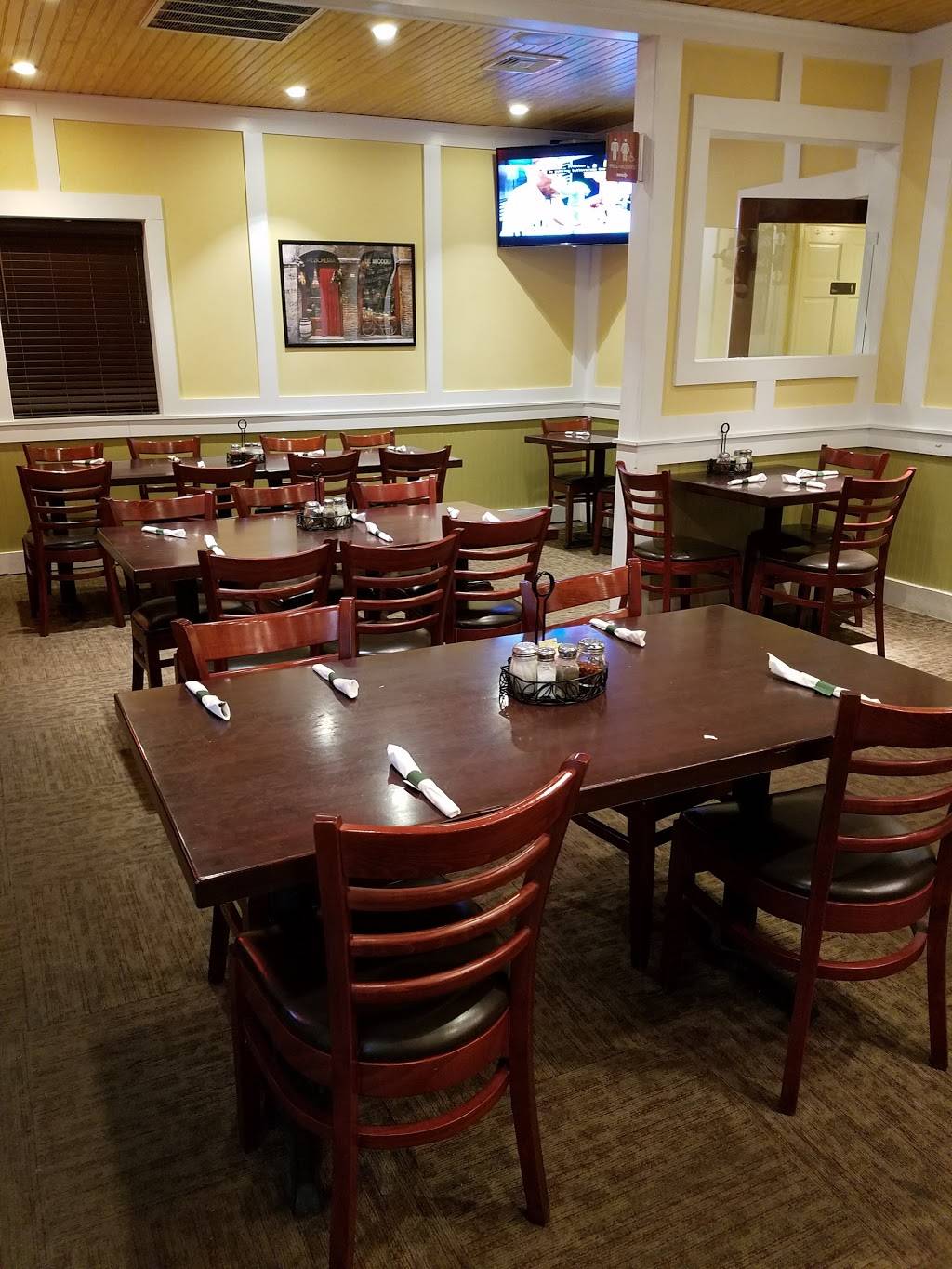 Vitos Lovingston | restaurant | 8181 Thomas Nelson Hwy, Lovingston, VA 22949, USA | 4342638688 OR +1 434-263-8688