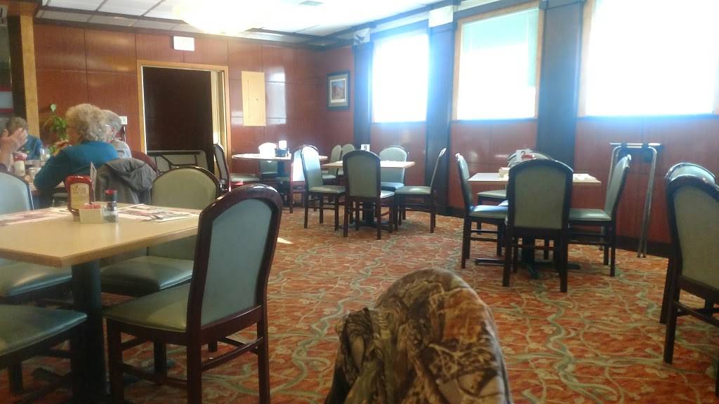 Crossroads Family Restaurant | restaurant | 4643 Pottsville Pike, Reading, PA 19605, USA | 6109269002 OR +1 610-926-9002