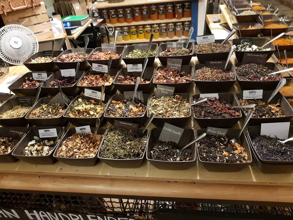 Fish on Tap | restaurant | 43 E Colorado Blvd, Pasadena, CA 91105, USA | 6268179097 OR +1 626-817-9097