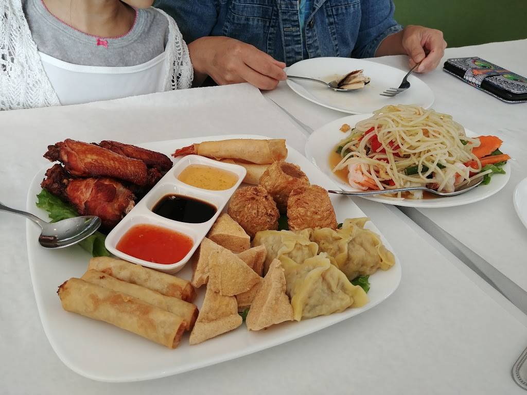 SriPraPhai | restaurant | 280 Hillside Avenue, Williston Park, NY 11596, USA | 5162803779 OR +1 516-280-3779