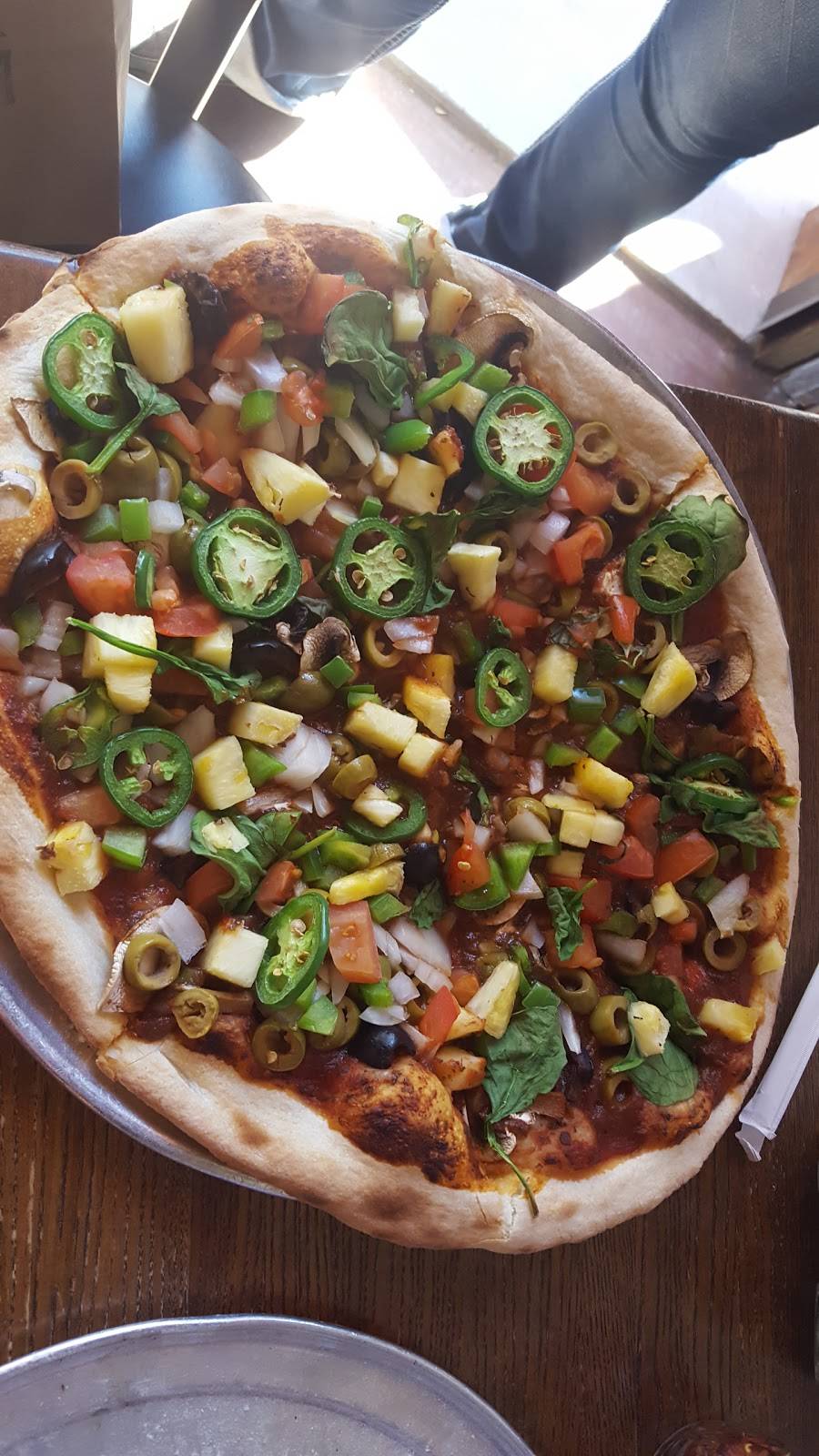 Arturos Wood Fired Pizza Gallery | meal takeaway | 221 Main St, Sulphur Springs, TX 75482, USA | 9039511444 OR +1 903-951-1444