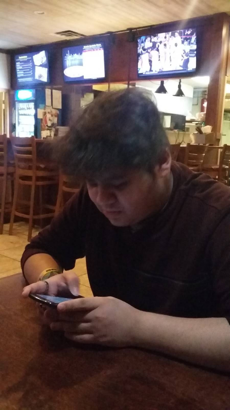 Rosatis Pizza | restaurant | 360 S Division St, Harvard, IL 60033, USA | 8159438100 OR +1 815-943-8100