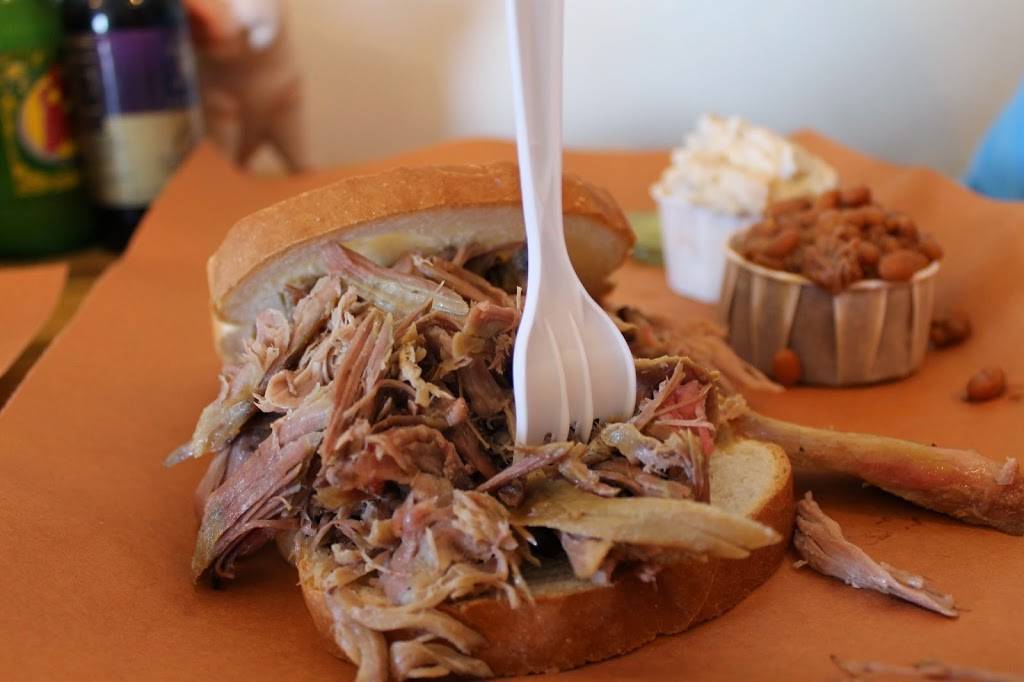 Bad Bones BBQ | restaurant | 1421 US-51, Arbor Vitae, WI 54568, USA | 7153580200 OR +1 715-358-0200