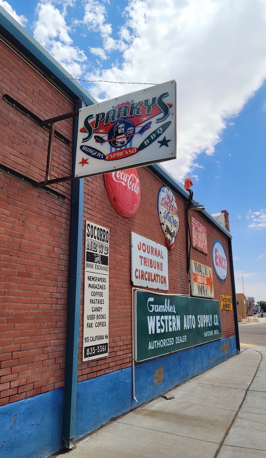 Sparkys | restaurant | 115 Franklin St, Hatch, NM 87937, USA | 5752674222 OR +1 575-267-4222