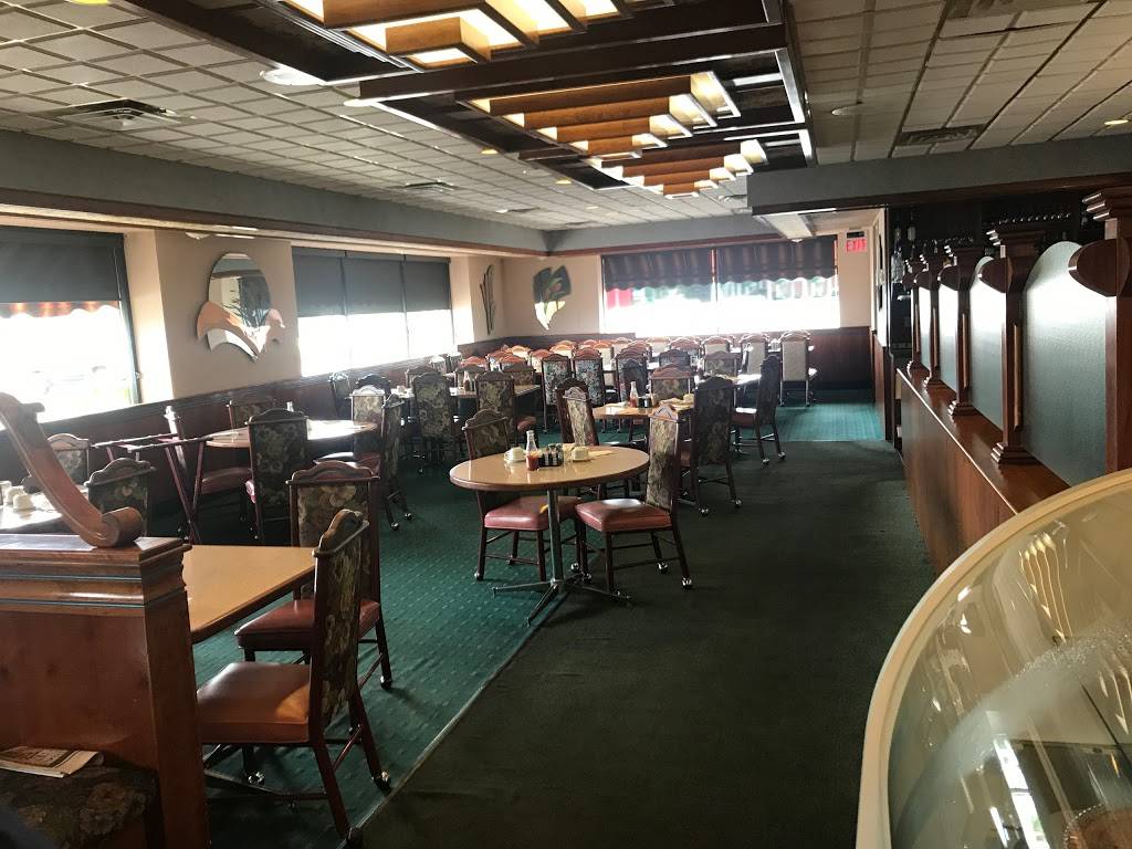 Rolling Meadows Restaurant | restaurant | 947 S Rolling Meadows Dr, Fond du Lac, WI 54937, USA | 9209229140 OR +1 920-922-9140