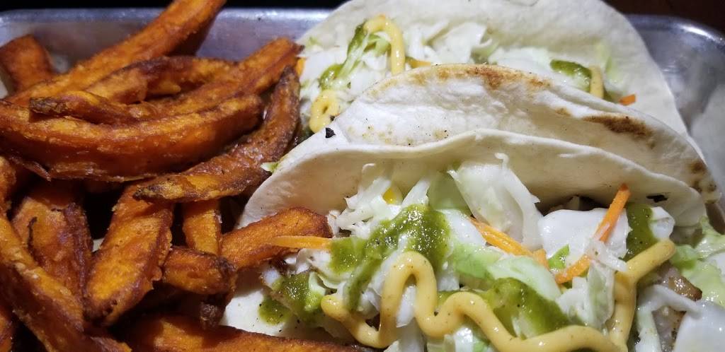 Iron Oak New American BBQ | restaurant | 917 11th St, Palm Harbor, FL 34683, USA | 7277547337 OR +1 727-754-7337