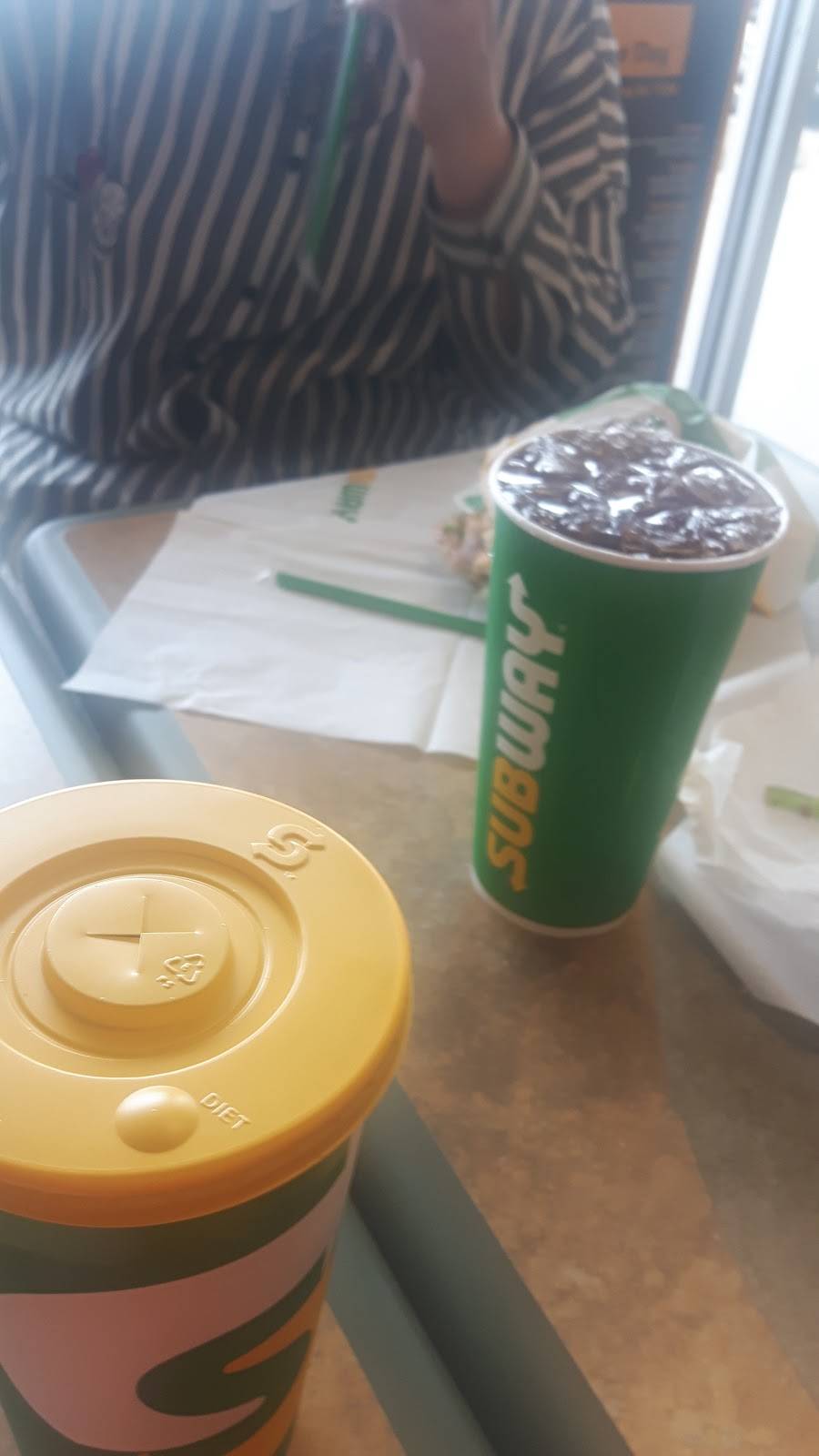 Subway | restaurant | 802 Sheppard Ave E, North York, ON M2K 1C3, Canada | 4162224404 OR +1 416-222-4404