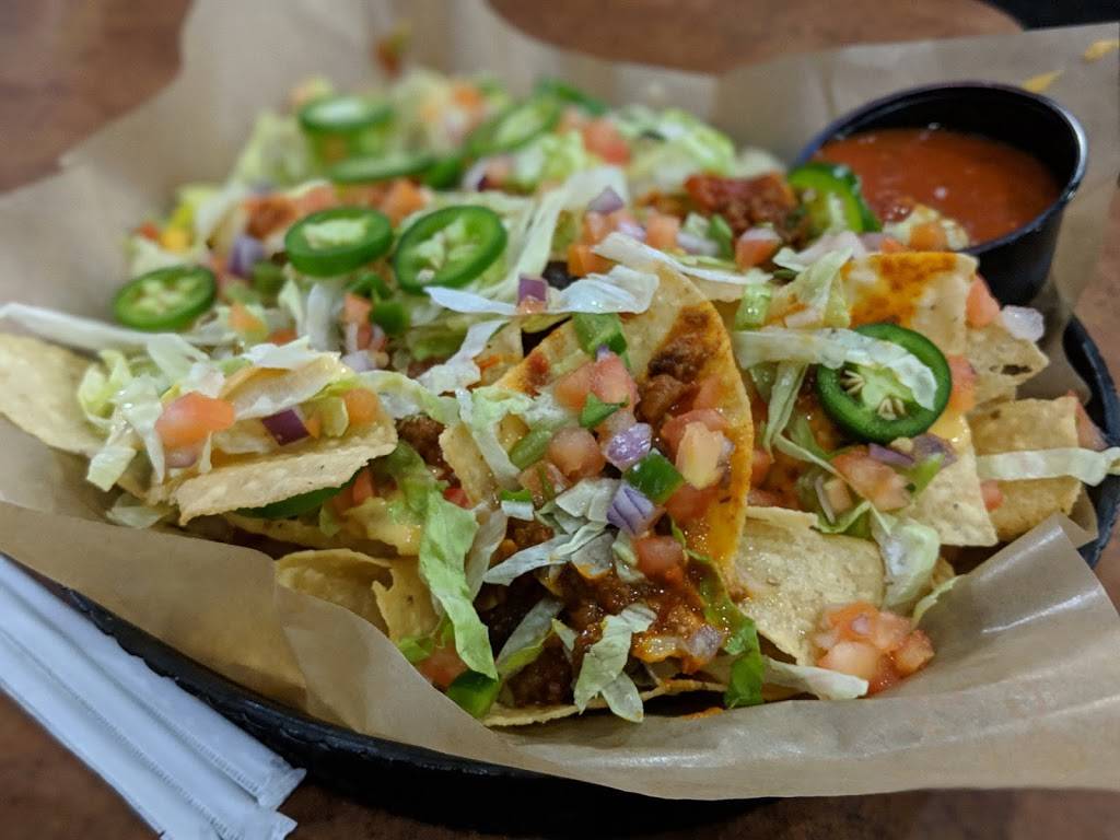 Buffalo Wild Wings | restaurant | 33 Maryland Ave C, Rockville, MD 20850, USA | 3012519393 OR +1 301-251-9393