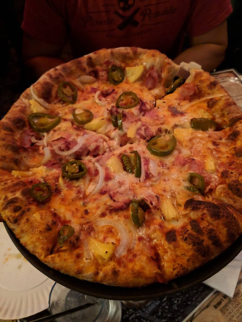 Johnnys Saloon & Pizzeria | restaurant | 17428 Beach Blvd, Huntington Beach, CA 92647, USA | 7148480676 OR +1 714-848-0676