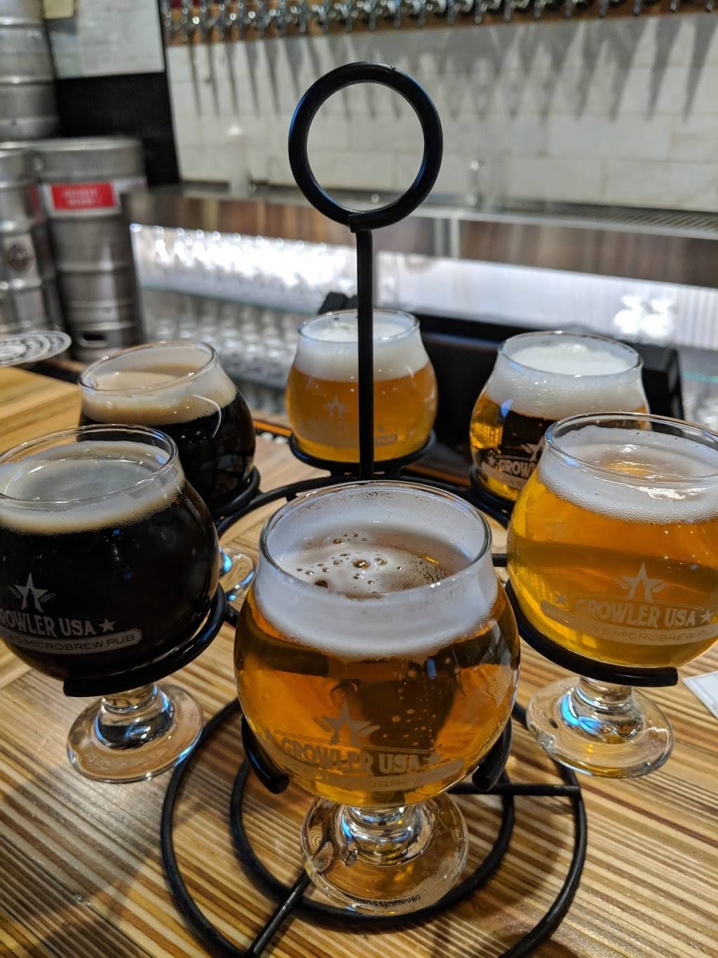 Gregs Kitchen & Taphouse | restaurant | 4433 W 29th Ave # 102, Denver, CO 80212, USA | 7203877965 OR +1 720-387-7965