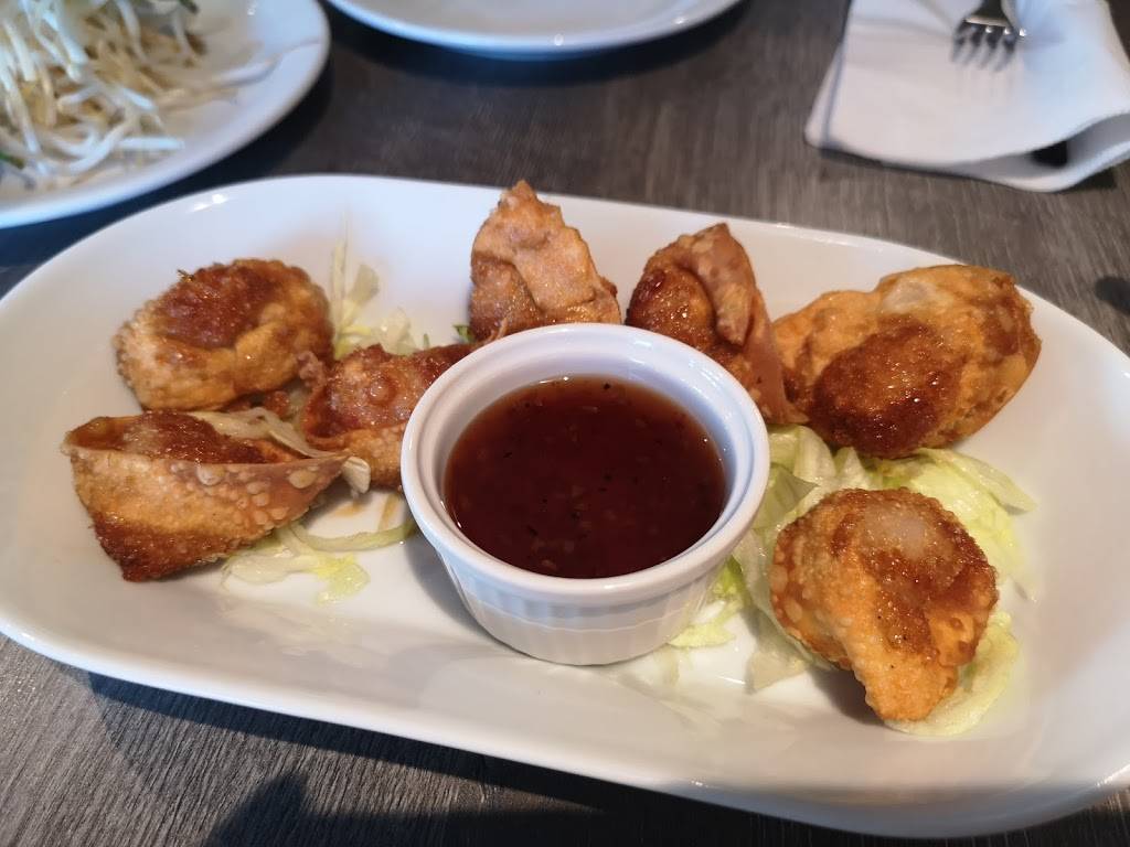 Le Bistro Pho | restaurant | 62 Boulevard Saint-Raymond, Gatineau, QC J8Y 1S1, Canada | 8192057878 OR +1 819-205-7878