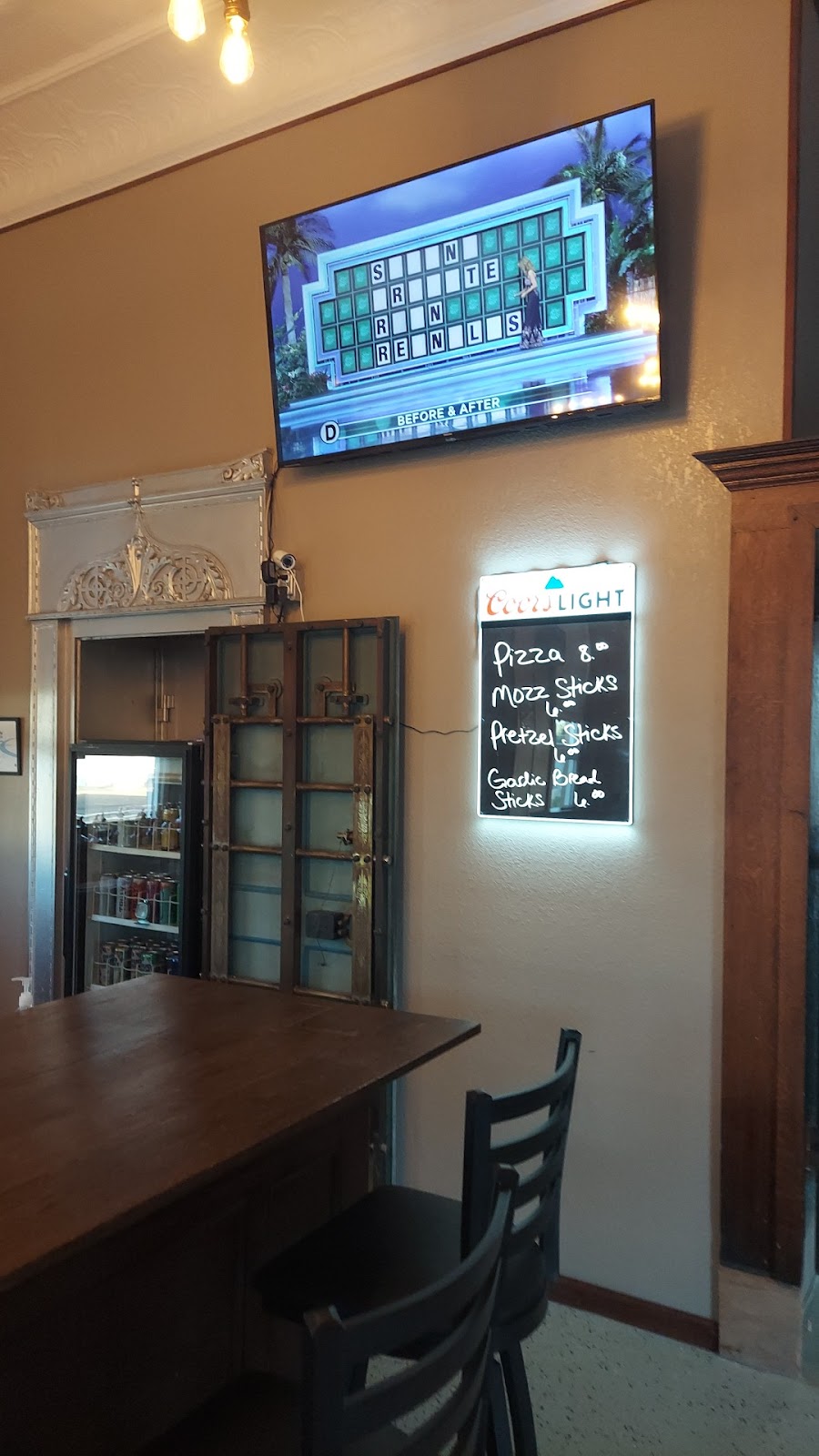 Beekers Bar & Grill | restaurant | 508 Main St, Delmar, IA 52037, USA | 5635744634 OR +1 563-574-4634